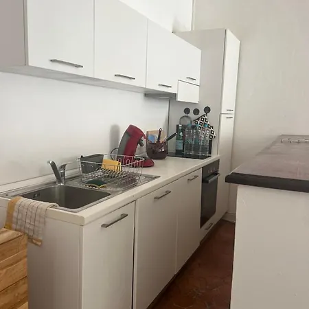 Loft Centre Terrasse Vue Citadelle Апартаменты *